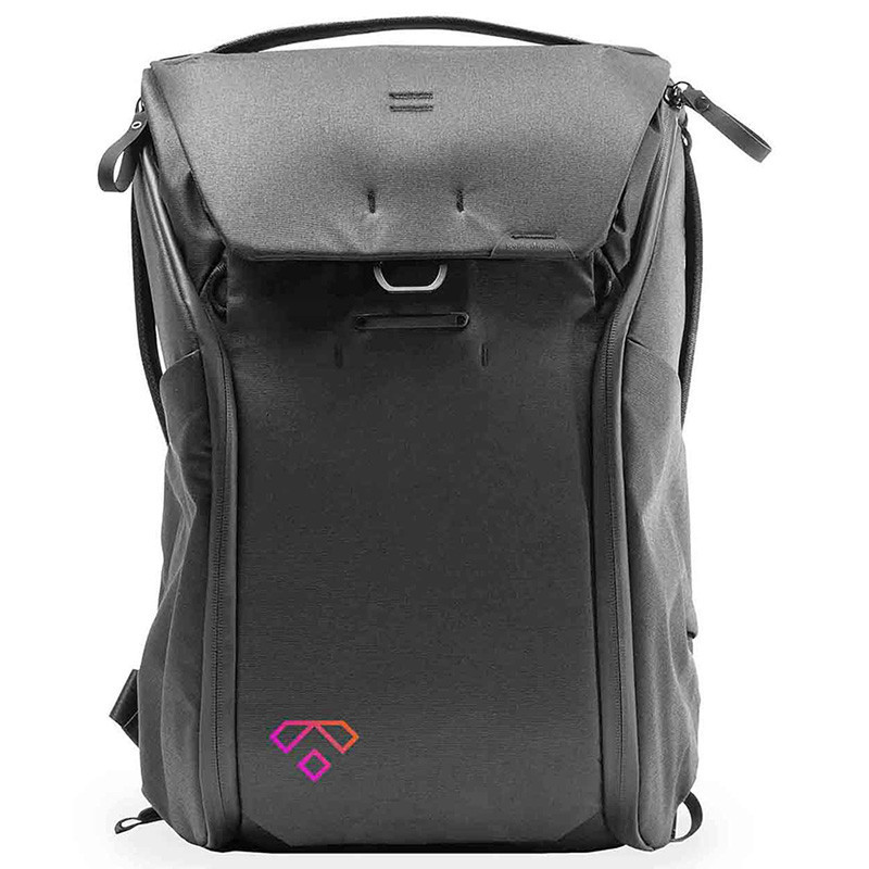 PEAK DESIGN EVERYDAY BACKPACK 30L Photo Backpack with company logo