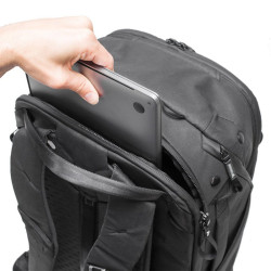 Plecak PEAK DESIGN TRAVEL BACKPACK 45L z logo firmy