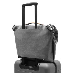 Torba Fotograficzna PEAK DESIGN EVERYDAY MESSENGER 13L z logo firmy