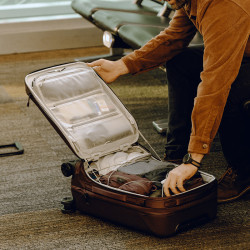 PEAK DESIGN ROLLER PRO 39L Travel Suitcase with your company's print